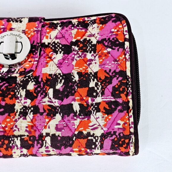 Vera Bradley Hadley East West Turnlock Wallet in Houndstooth Tweed, NWOT - Picture 4 of 8